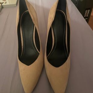 Kendall and Kylie Pumps